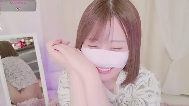 Yuu  k online show from 02/16/25, 04:32