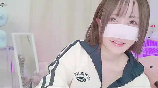 Yuu  k online show from 01/18/25, 02:12
