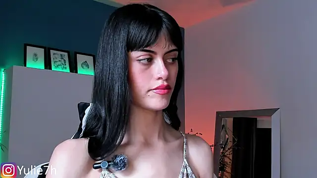  Jessy Moon  online show from 10/26/25, 07:36