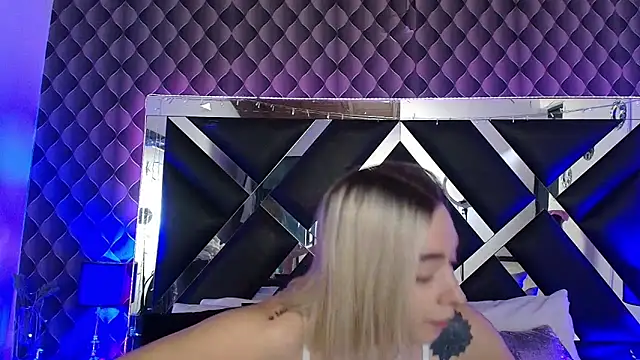 victoriaa lee  online show from 05/29/26, 07:31