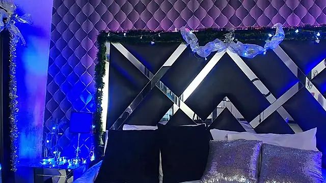 victoriaa lee  online show from 12/05/25, 07:55