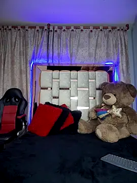 serena willow online show from 12/16/25, 10:52