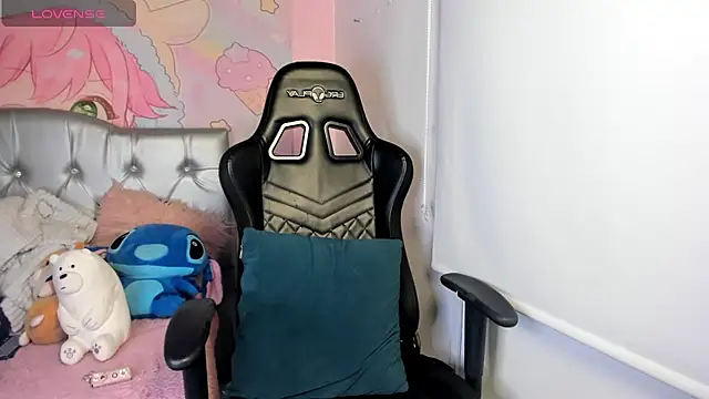 Mia damm online show from 11/05/25, 05:21