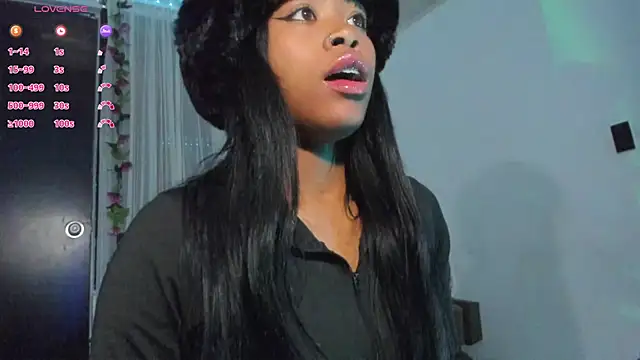 Snapshot of Mia_damm chatting on 03/19/25, 03:41 Mia damm online show from 03/19/25, 03:41