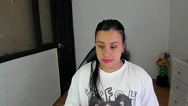 smile sweetpao online show from 11/01/25, 09:52