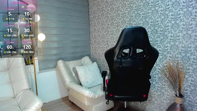 Snapshot of RenataReyes chatting on 02/22/25, 01:22 RenataReyes online show from 02/22/25, 01:22