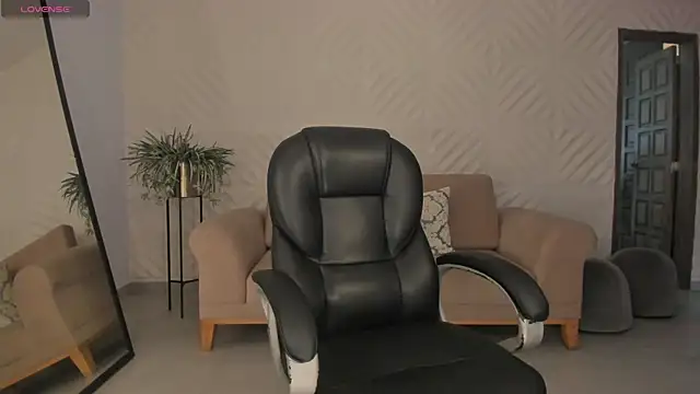 RenataReyes online show from 03/29/26, 05:36