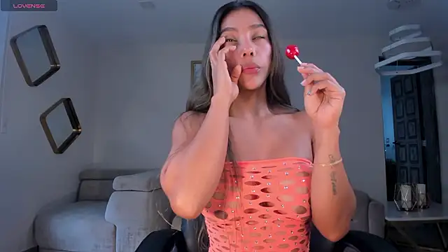 RenataReyes online show from 03/10/26, 08:46