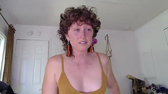 Snapshot of mossy_kiss chatting on 09/11/25, 03:12 mossy kiss online show from 09/11/25, 03:12