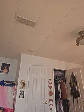 mossy kiss online show from 01/17/26, 04:43