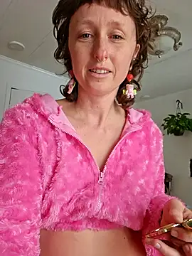 mossy kiss online show from 01/31/26, 07:12