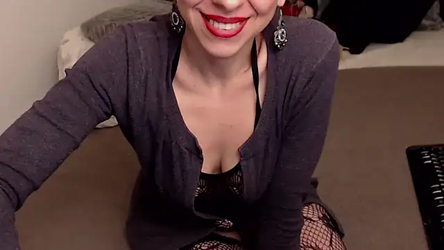 Snapshot of AylyneRichards chatting on 02/25/25, 08:53 AylyneRichards online show from 02/25/25, 08:53