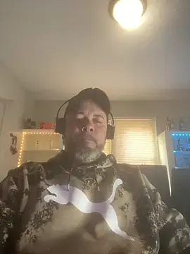 Cristian-Brayan online show from 02/23/25, 01:42