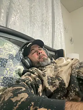 Cristian-Brayan online show from 11/06/25, 11:25