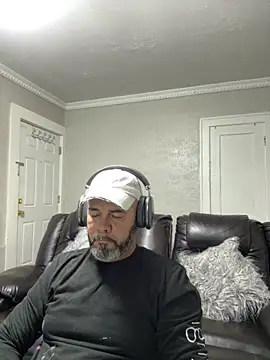 Cristian-Brayan online show from 09/15/25, 12:16