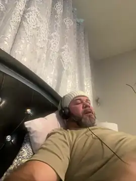 Cristian-Brayan online show from 01/11/26, 04:25