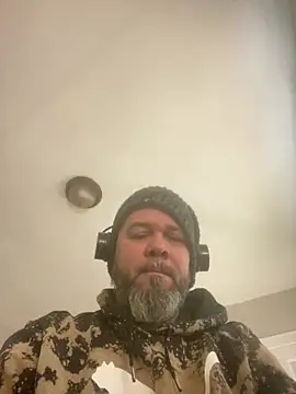 Cristian-Brayan online show from 01/14/25, 02:11