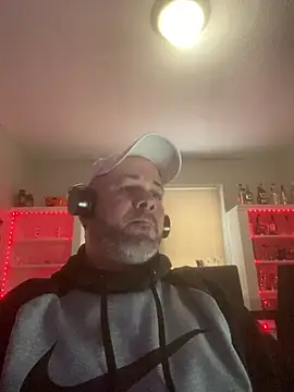 Cristian-Brayan online show from 02/09/25, 01:35