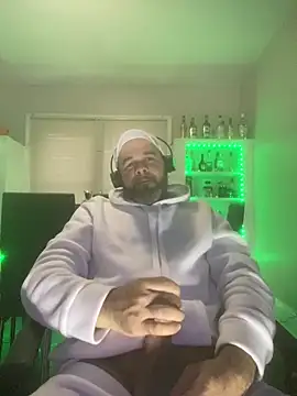 Cristian-Brayan online show from 01/18/25, 01:29