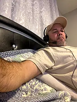 Cristian-Brayan online show from 12/22/25, 11:54