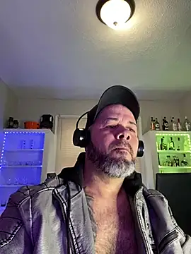 Cristian-Brayan online show from 03/04/25, 01:17