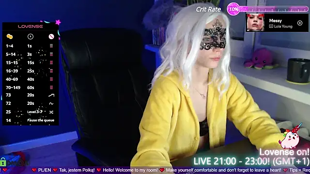 Snapshot of strawberry_muffin chatting on 01/08/25, 08:29 strawberry muffin online show from 01/08/25, 08:29