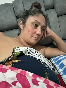 gabiTetas online show from 10/08/25, 08:20