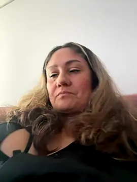 gabiTetas online show from 10/15/25, 08:06