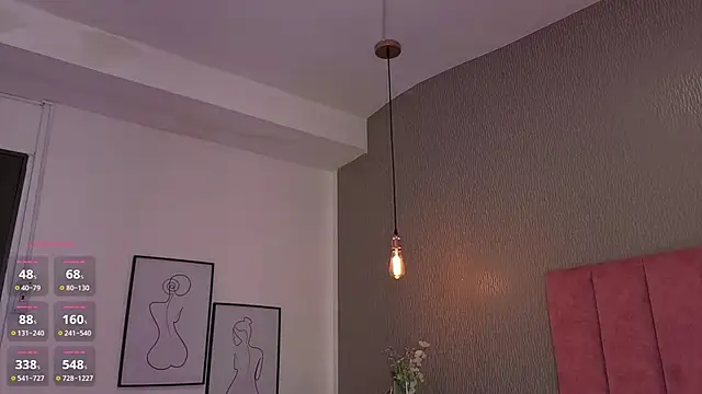 Alexa Thaylor  online show from 05/12/26, 03:51