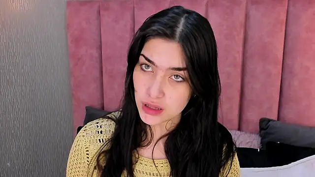 Alexa Thaylor  online show from 11/12/25, 01:26