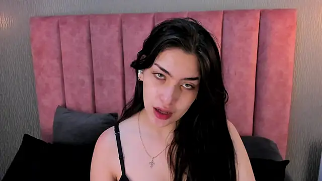 Alexa Thaylor  online show from 11/20/25, 03:02