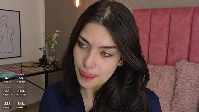 Alexa Thaylor  online show from 05/04/26, 04:10