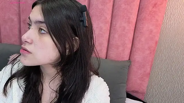 Alexa Thaylor  online show from 03/05/26, 04:03