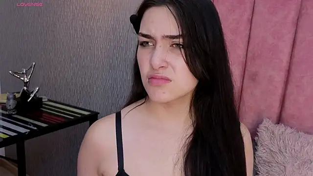 Alexa Thaylor  online show from 02/10/26, 03:55