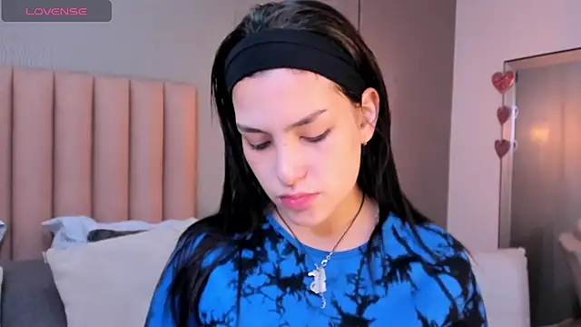 Alexa Thaylor  online show from 03/19/25, 02:46
