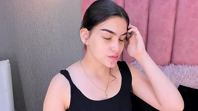 Snapshot of Alexa_Thaylor_ chatting on 10/24/25, 03:11 Alexa Thaylor online show from 10/24/25, 03:11