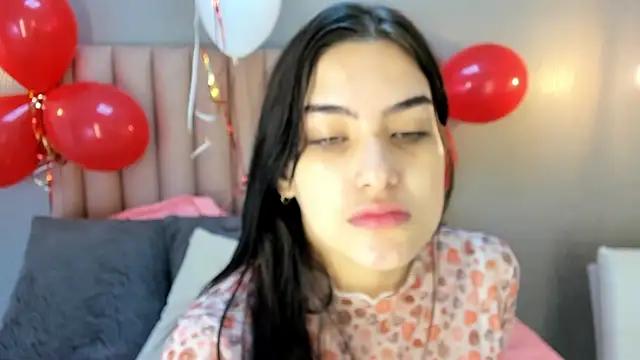 Alexa Thaylor  online show from 02/26/25, 02:38