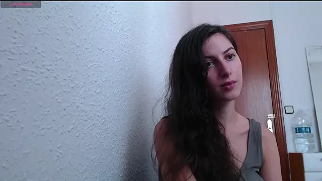  Hot Lady  online show from 09/18/25, 12:19