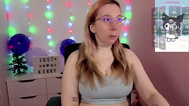 Snapshot of JustKerry chatting on 11/25/25, 08:58 JustKerry online show from 11/25/25, 08:58