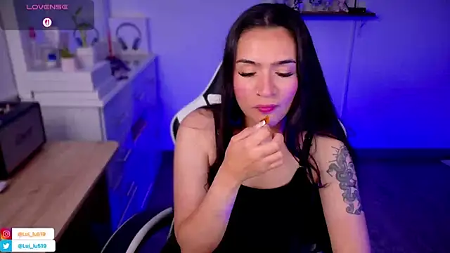 ImLui lu online show from 10/30/25, 10:50