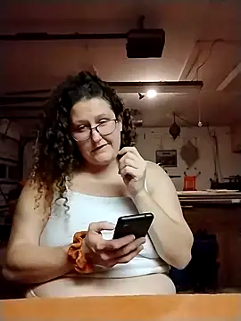 Snapshot of MissMagicMushroom chatting on 12/10/24, 05:50 MissMagicMushroom online show from 12/10/24, 05:50