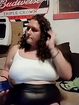 Snapshot of MissMagicMushroom chatting on 09/15/25, 04:13 MissMagicMushroom online show from 09/15/25, 04:13