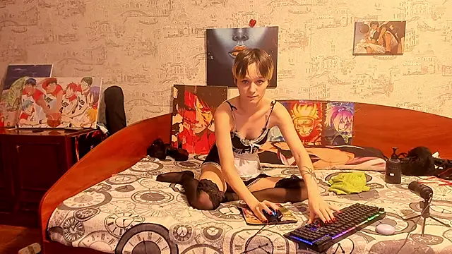 Snapshot of KagamiTayga chatting on 11/03/25, 02:42 KagamiTayga online show from 11/03/25, 02:42