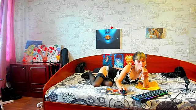 Snapshot of KagamiTayga chatting on 09/15/25, 08:26 KagamiTayga online show from 09/15/25, 08:26