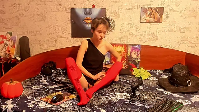 Snapshot of KagamiTayga chatting on 10/27/25, 02:34 KagamiTayga online show from 10/27/25, 02:34