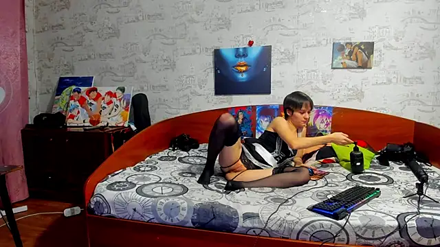 Snapshot of KagamiTayga chatting on 11/20/25, 02:45 KagamiTayga online show from 11/20/25, 02:45