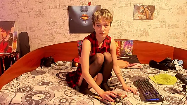 Snapshot of KagamiTayga chatting on 10/01/25, 08:30 KagamiTayga online show from 10/01/25, 08:30