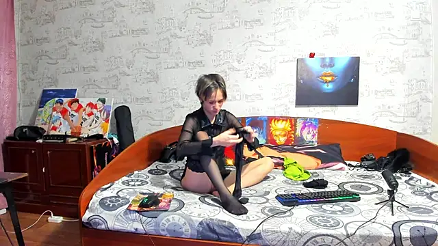 Snapshot of KagamiTayga chatting on 12/04/25, 02:54 KagamiTayga online show from 12/04/25, 02:54