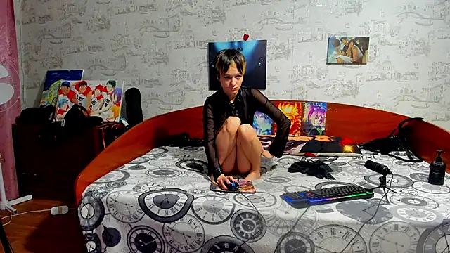 Snapshot of KagamiTayga chatting on 11/07/25, 02:49 KagamiTayga online show from 11/07/25, 02:49