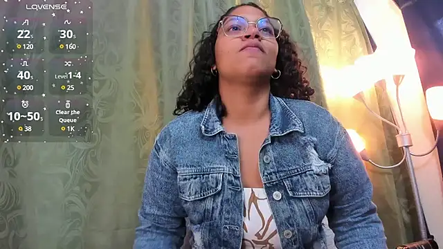 Snapshot of iriss_25 chatting on 03/09/25, 12:20 iriss 25 online show from 03/09/25, 12:20